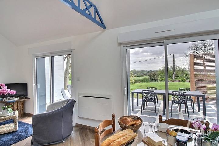 Gîte pour 2 personnes, avec Terrasse ainsi que Jardin et Vue à Plouaret - 3