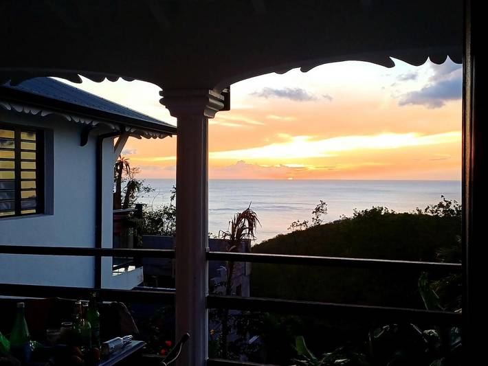 Villa "Zion" with Sea View, Wi-Fi, and Air Conditioning in Plage de Ferry, Deshaies