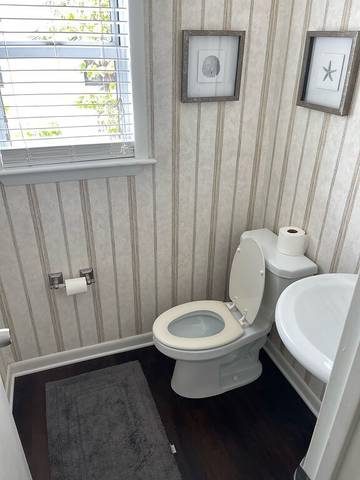 Vacation Home for 15 Guests in Virginia Beach, Picture 3