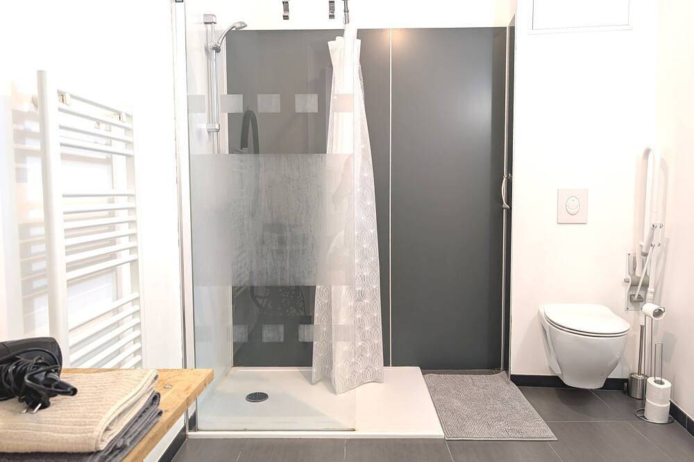 Appartement entier, Studio en rez-de-chaussée in Châtelaudren, Cotes-d'Armor