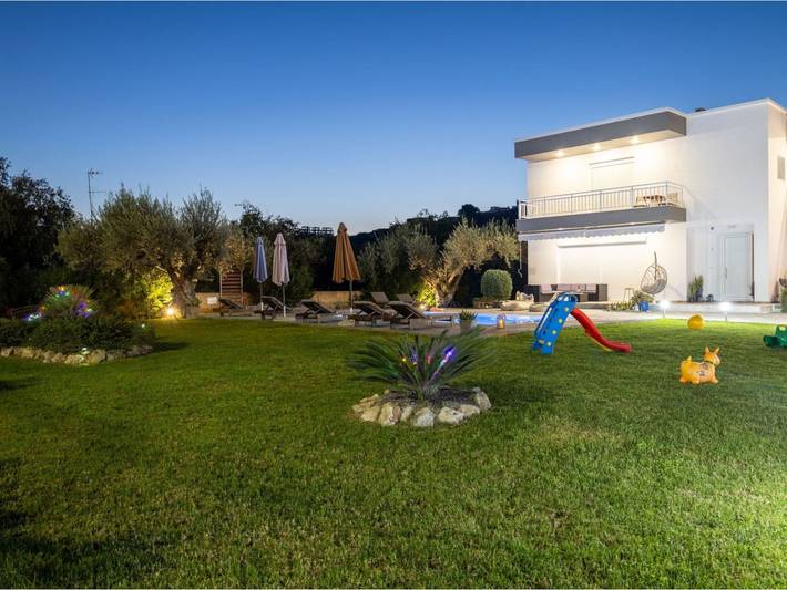 Ferienhaus für 8 Personen, mit Terrasse und Garten sowie Pool in Afantou - 2