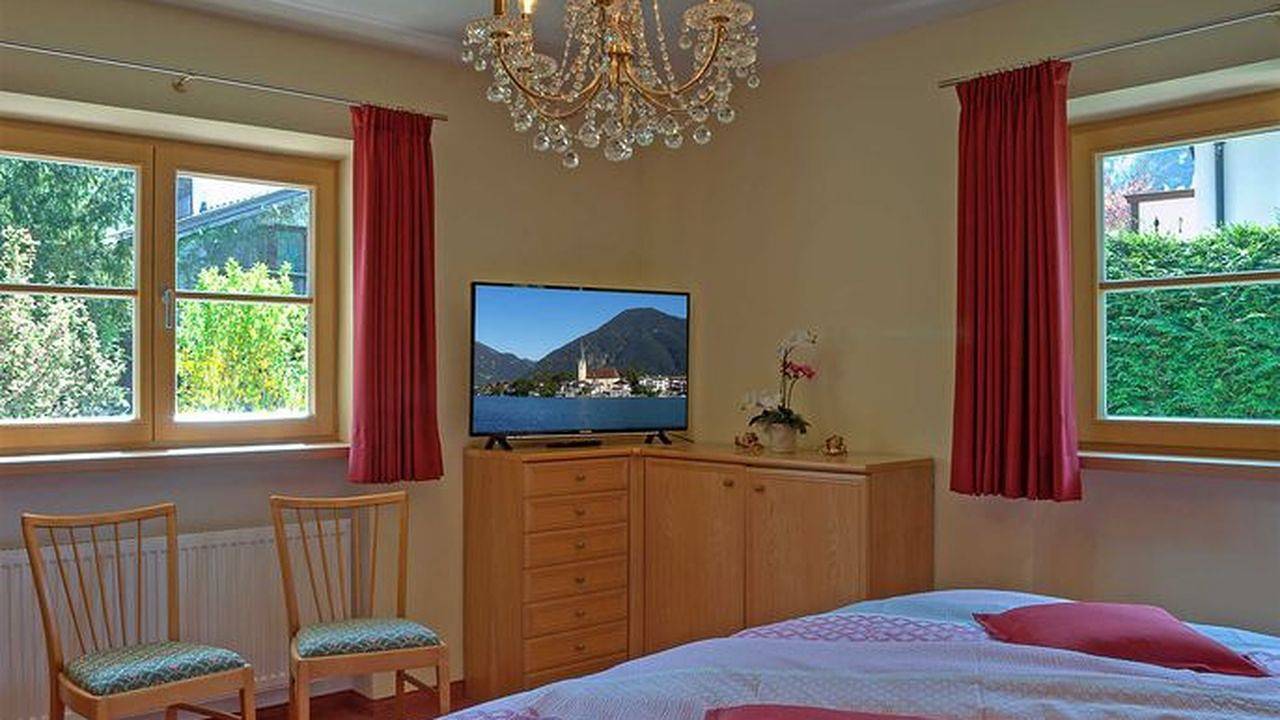 Entire holiday apartment, Ferienwohnung für 4 Personen (95 m²) in Rottach-Egern in Ellmösl, Rottach-Egern