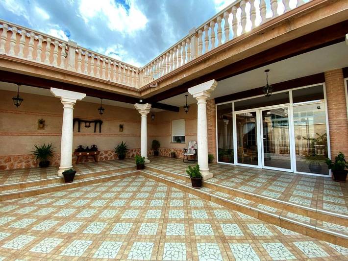 Casa rural para 9 personas, con terraza además de vistas y piscina en Campo de Calatrava - 2