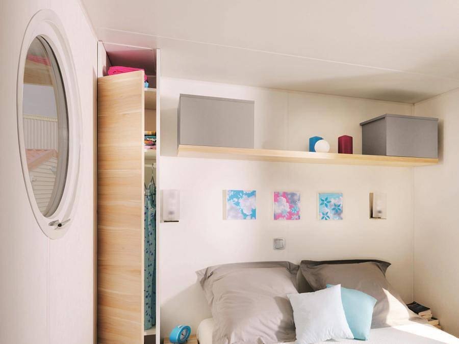 Flower Camping Les Ondines - Mobilhome 6 personnes - Standard 31m² 3 chambres dont terrasse semi-couverte 7m² + Tv in Souillac, Lot