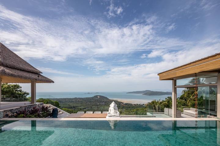 Villa pour 16 personnes, avec piscine et balcon, adapté aux familles dans Koh Samui