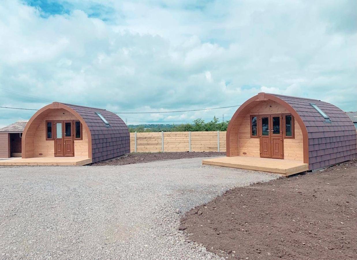 Family Room with Bathroom in Godney, Somerset