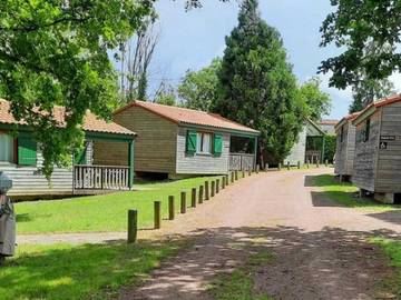 Maison de campagne pour 5 personnes, avec terrasse et bassin pour enfant dans Argentonnay