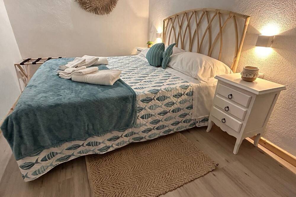Appartamento intero, La Casetta nel Borgo romantica in centro in Carloforte, Provincia di Carbonia-Iglesias