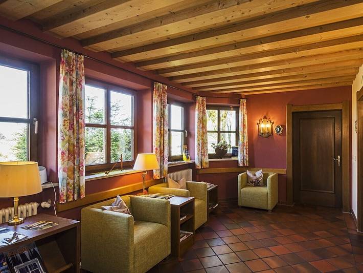 Ferienhaus für 4 Personen, mit Terrasse und Garten sowie Whirlpool und Sauna in Roßhaupten - 2