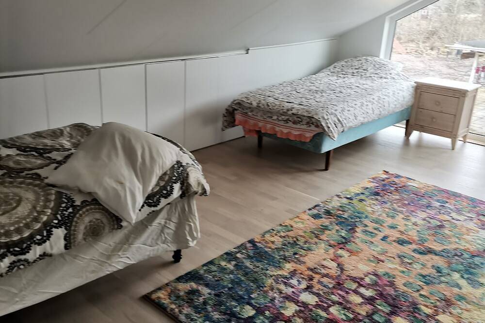 Detta Eleganta Boende är Perfekt för Gruppresor. med 4 Säng in Gävle, Gästrikland