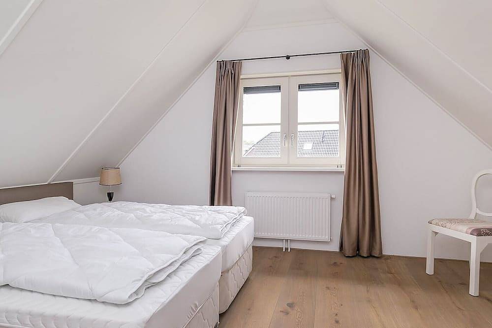 Comfortable bungalow for 6 persons in Drenthe