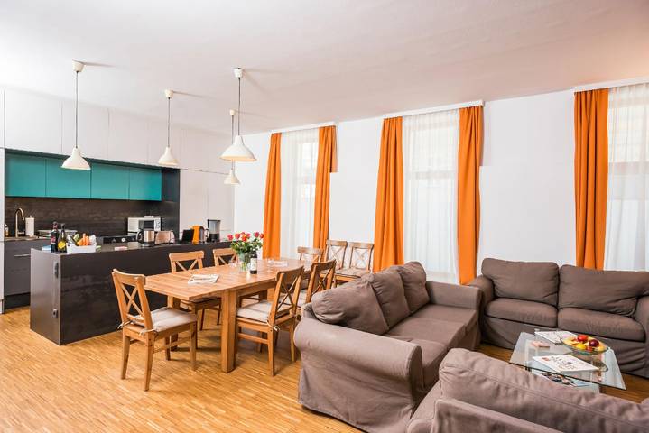 Ferienwohnung für 8 Personen, mit Terrasse und Garten - 1