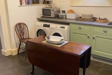 Holiday Rental for 12 People in Weston-Super-Mare, North Somerset, Photo 1
