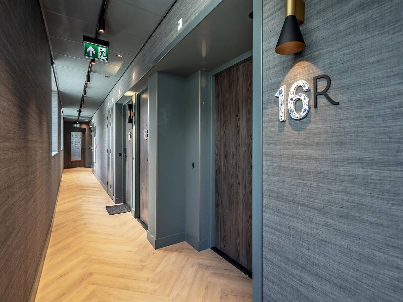 Entire apartment, Apartment in Den Haag for 5 Person in Scheveningen, Den Haag