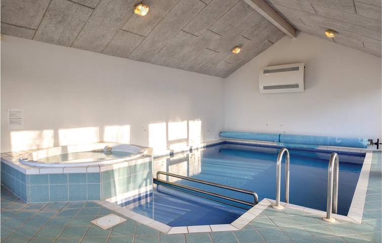 Ferienhaus für 10 Personen, mit Whirlpool und Terrasse sowie Pool und Sauna auf Langeland - 3