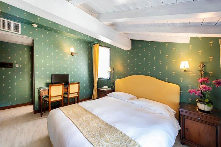 Hôtel pour 3 personnes, avec terrasse et jacuzzi ainsi que sauna et piscine, animaux acceptés dans Menaggio - 4