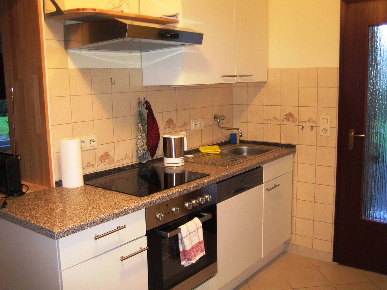 Ferienhaus „Kajüte H-8“ mit Gemeinschaftsterrasse und Wlan in Burhave, Butjadingen