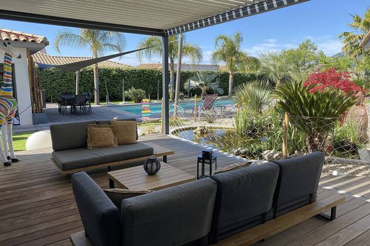 Location de vacances pour 8 personnes, avec jardin à Solliès-Ville - 4