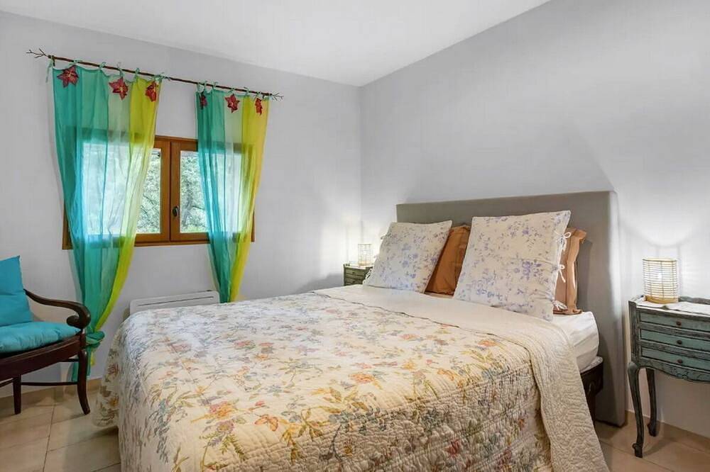 Bastidon Domaine L'helion 6 Personnes Maxi in Taradeau, Draguignan Region