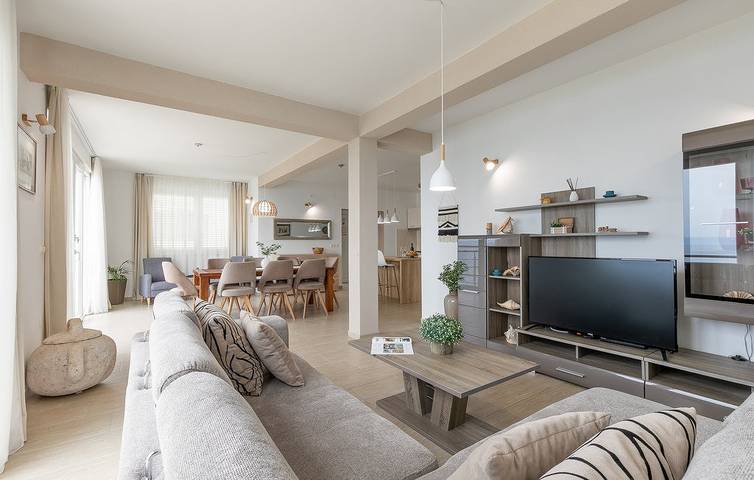 Villa für 6 Personen, mit Terrasse und Whirlpool sowie Garten in Kroatien - 4