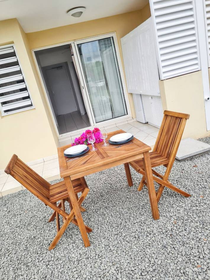 Gîte pour 4 personnes, avec terrasse et jardin à Tartane - 3