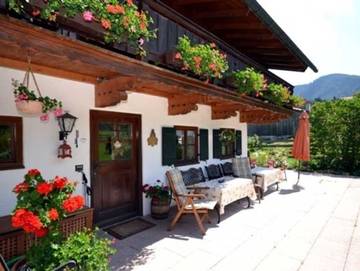 Ferienwohnung für 3 Personen, mit Balkon und Ausblick sowie Garten, kinderfreundlich am Spitzingsee