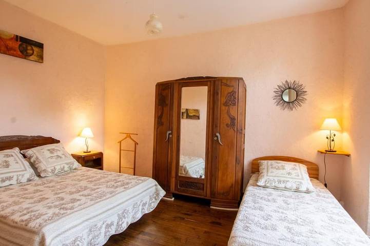 Gîte pour 6 personnes, avec jardin, animaux acceptés à Loubejac - 3