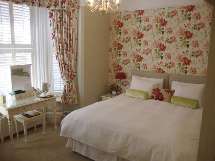 Bed and breakfast for 2 people in Southampton