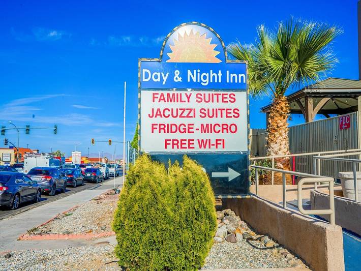 Ganze Wohnung, Queensize-Bett | Nichtraucher in San Bernardino County