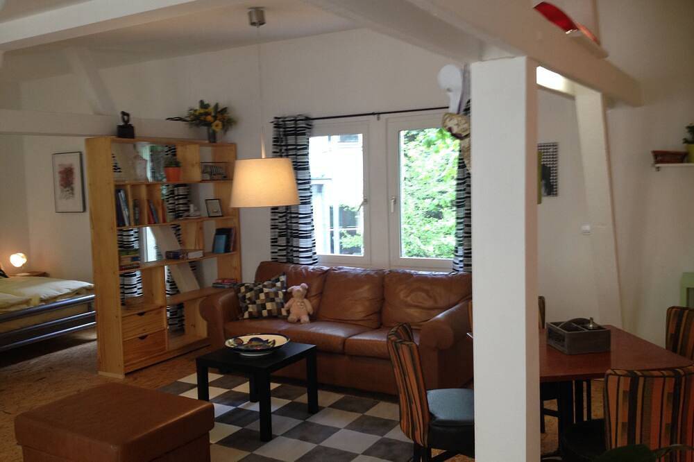 Ganze Wohnung, Fewo im Herzen Kreuzberg,Loft,Kunst,Kneipen,Bars,Nachtleben,Wifi,bis 4 Personen in Kreuzberg Berlin, Berlin