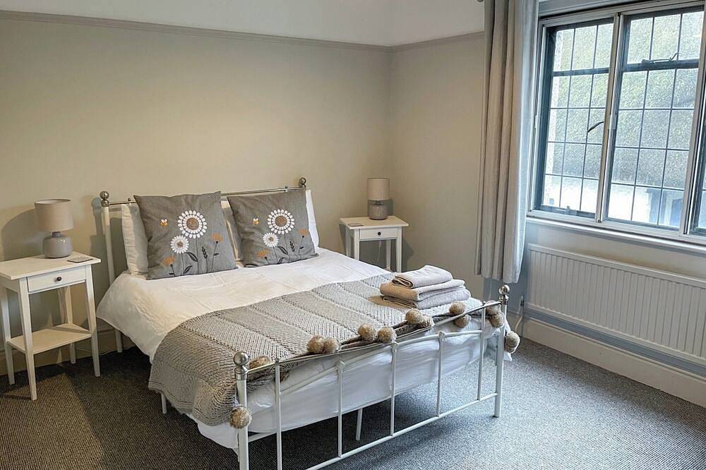 2 bedroom accommodation in Bickleigh, near Tiverton in Tiverton, Devon