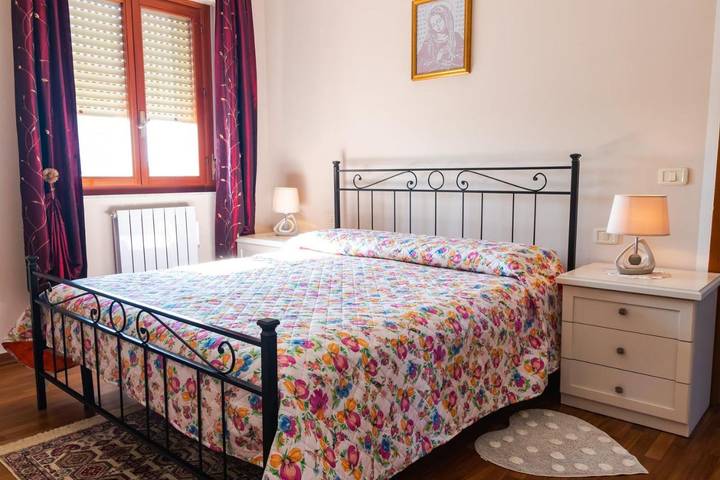 Appartamento per 7 persone, con Balcone e Terrazza nonché Panorama a Bastia Umbra
