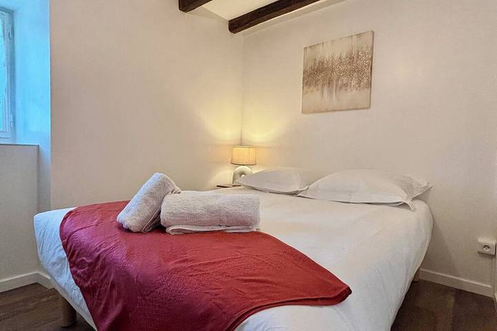 Casa Les Combes - Maison typique climatisé avec jardin in Naves, Région de Tulle