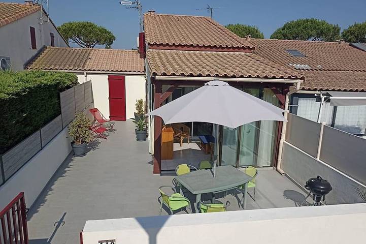 Bungalow pour 6 personnes, avec piscine à Saint-Cyprien