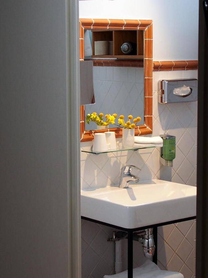 Hôtel pour 2 personnes, avec jardin et vue, animaux acceptés à Saint-Laurent-du-Verdon - 3