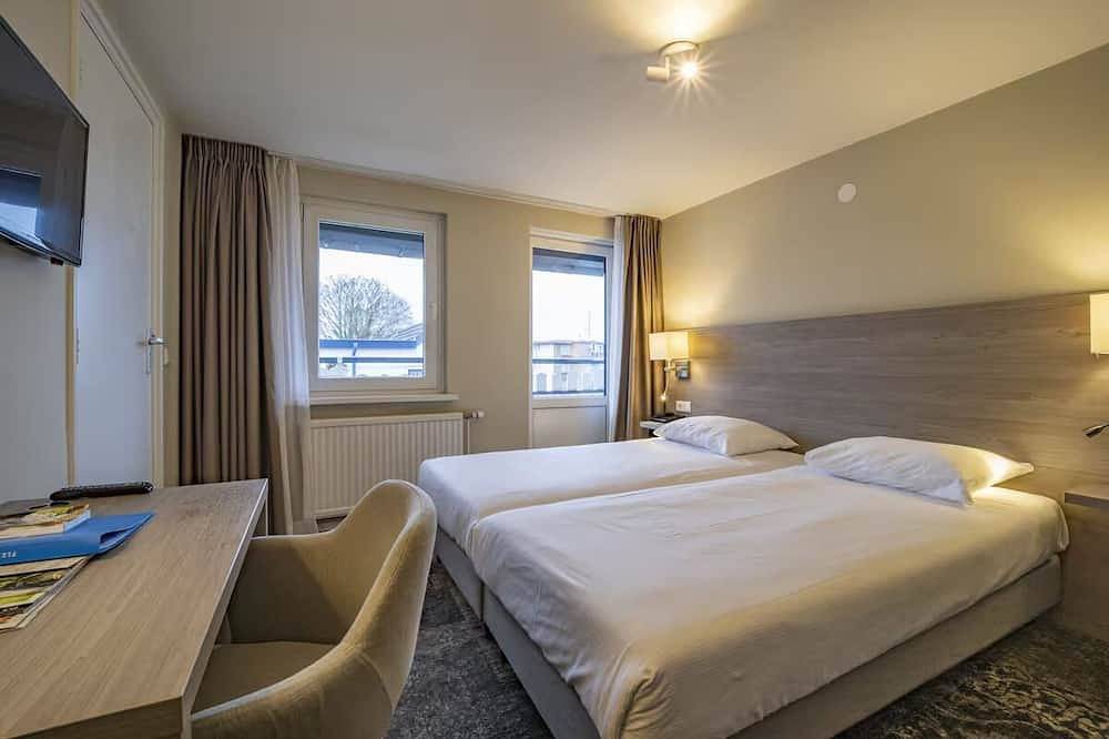 Delight in Nature and Comfort w/ Bike Rentals, Outdoor Dining, & Relaxing Vibes in Valkenburg, Limburg