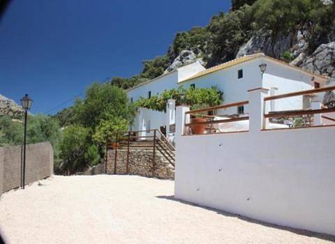 Apartamento de vacaciones para 4 personas, con vistas además de piscina y jardín - 1