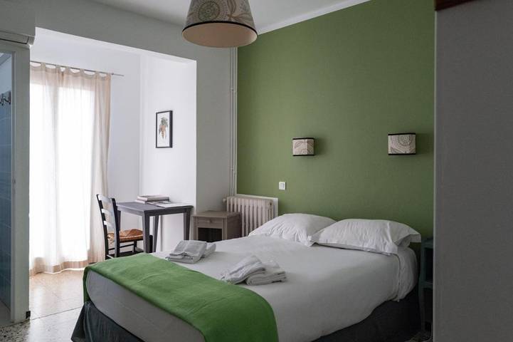 Hôtel pour 2 personnes, avec terrasse, animaux acceptés