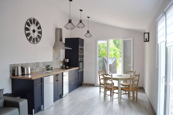 Maison de vacances pour 4 personnes, avec piscine ainsi que terrasse et jardin, adapté aux familles dans les Alpes maritimes - 4