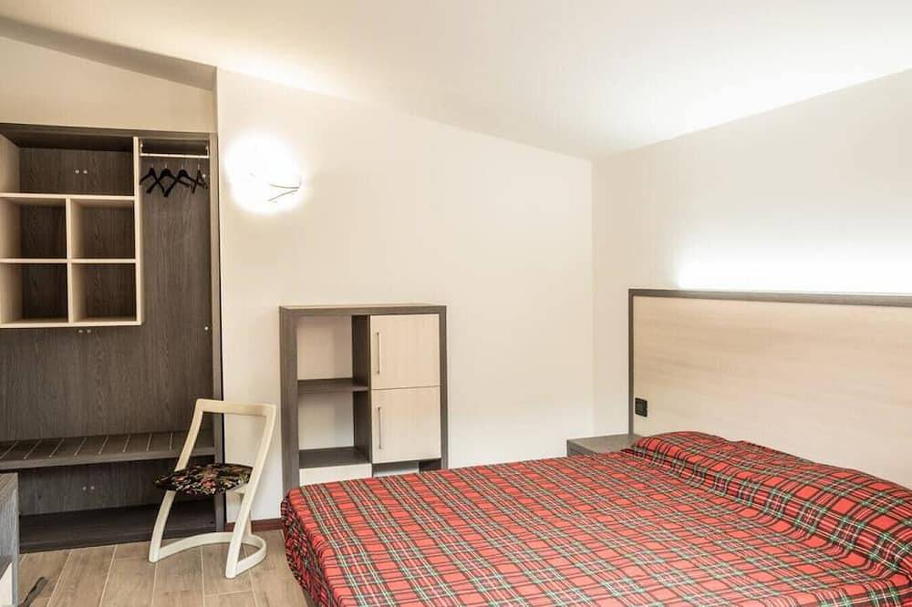 Appartamento intero, Appartamento Edolo - Bilocale in Edolo (Borgo), Edolo