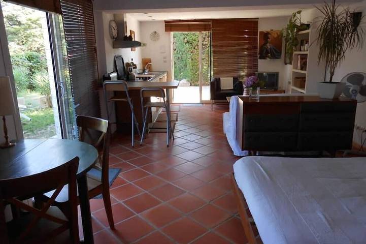 Ferienhaus für 2 Personen, mit Garten und Pool in Montpellier - 2