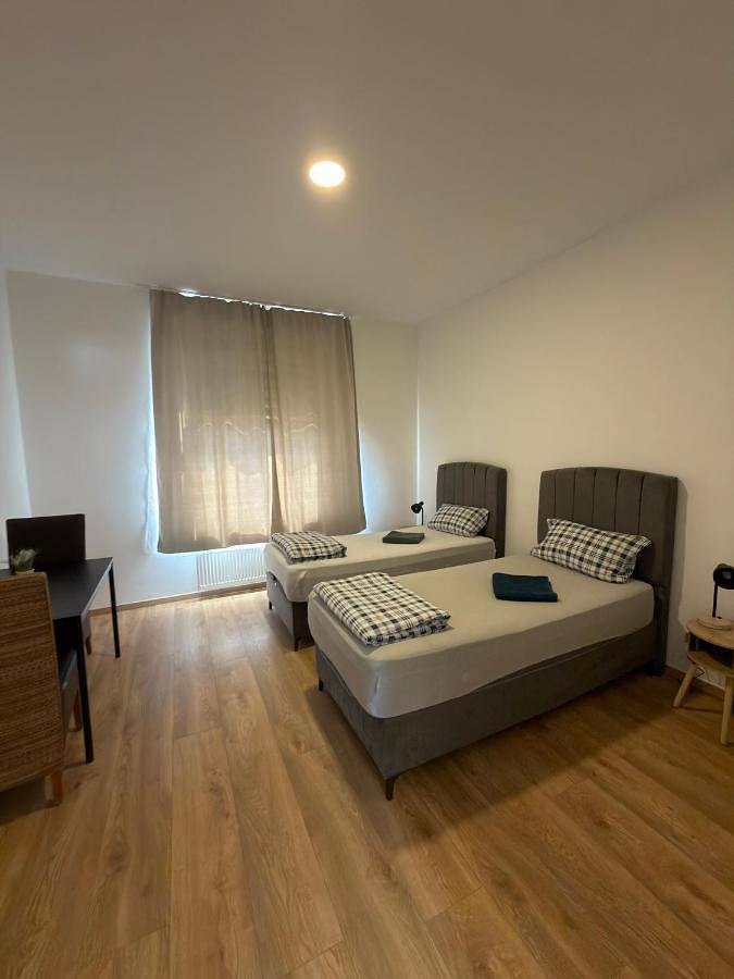 Ferienwohnung für 7 Personen, mit Garten und Ausblick in Essen - 2