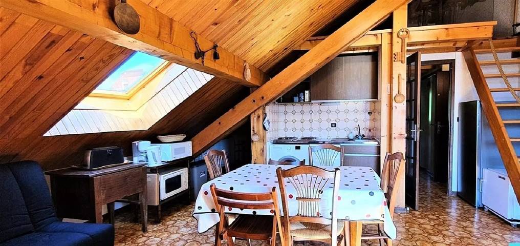 Apartamento entero, Apartamento para 6 personas cerca de las pistas in Saint-Jean-d'Arves, Región de Saint-Jean-de-Maurienne