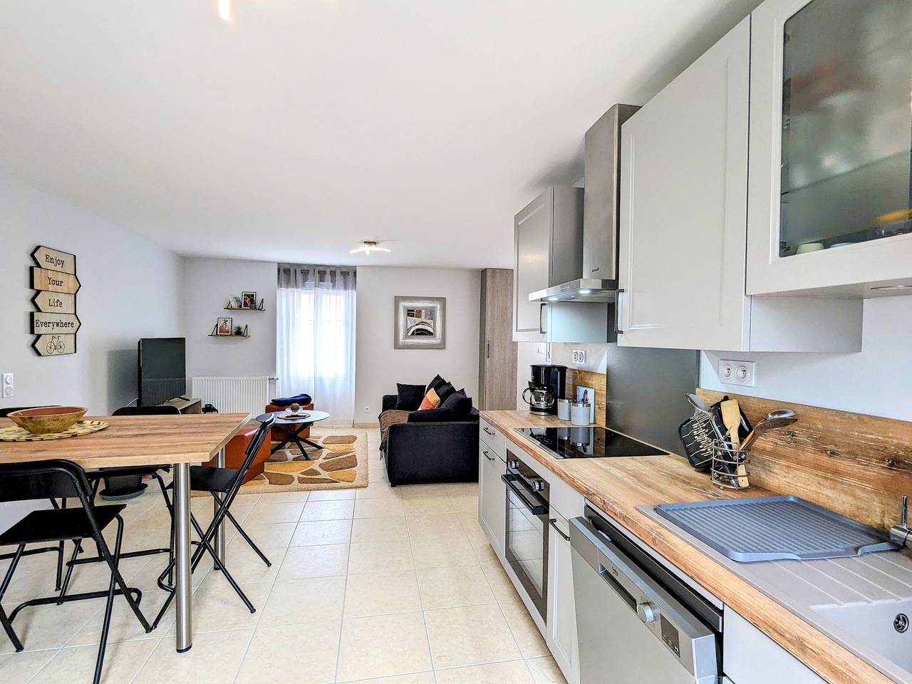 Gemütliches Ferienhaus im Berry: Perfekte Lage, ruhige Umgebung, Familienfreundlich, Komplett Ausgestattet in Ardentes, Châteauroux und Umgebung