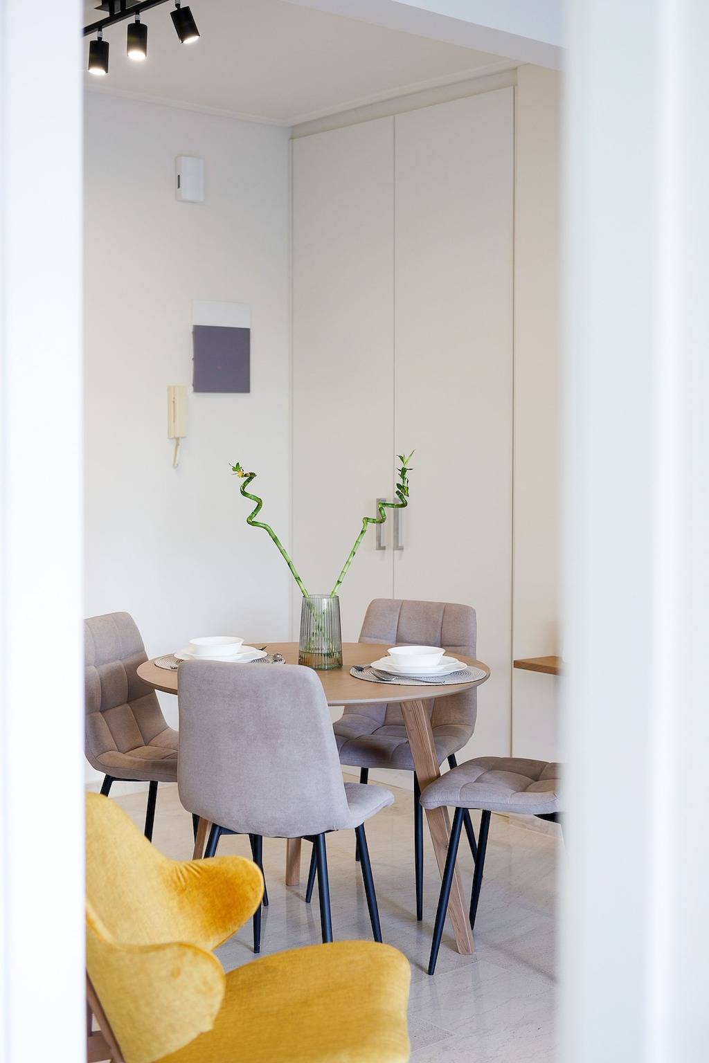 Ganze Wohnung, Modern 2-Bedroom Apartment in Downtown Glyfada in Glifada, Süd-Athen