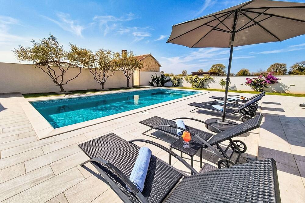 Casa vacanza a Zara a partire da 223€ a notte