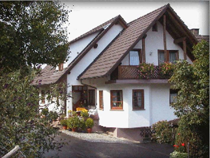 Ferienwohnung für 2 Personen, mit Balkon und Garten in Ettenheim