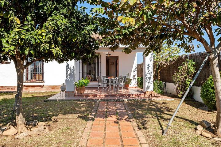 Country house for 4 people, with garden - 1