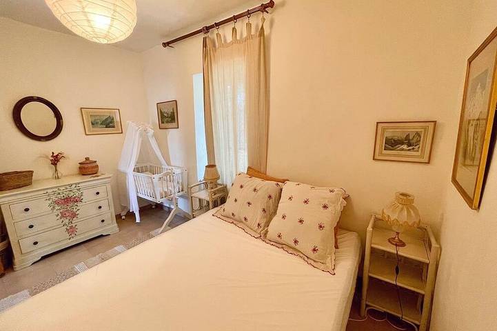 Location de vacances pour 8 personnes, avec jacuzzi et jardin à Salles-sous-Bois - 2