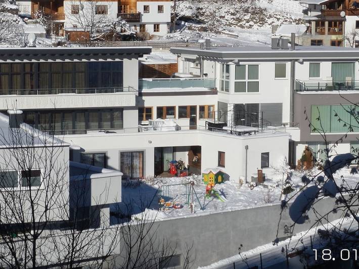 Ferienhaus für 8 Personen, mit Terrasse und Garten sowie Pool in Ladis